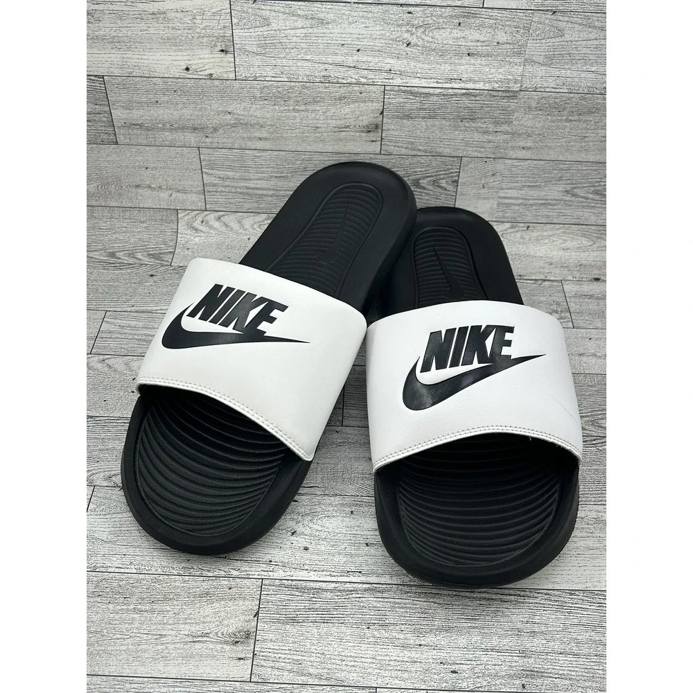 Nike Benassi JDI Slides Shoes Mens Size 13 Black White Sandals CN9675-005 Swoosh